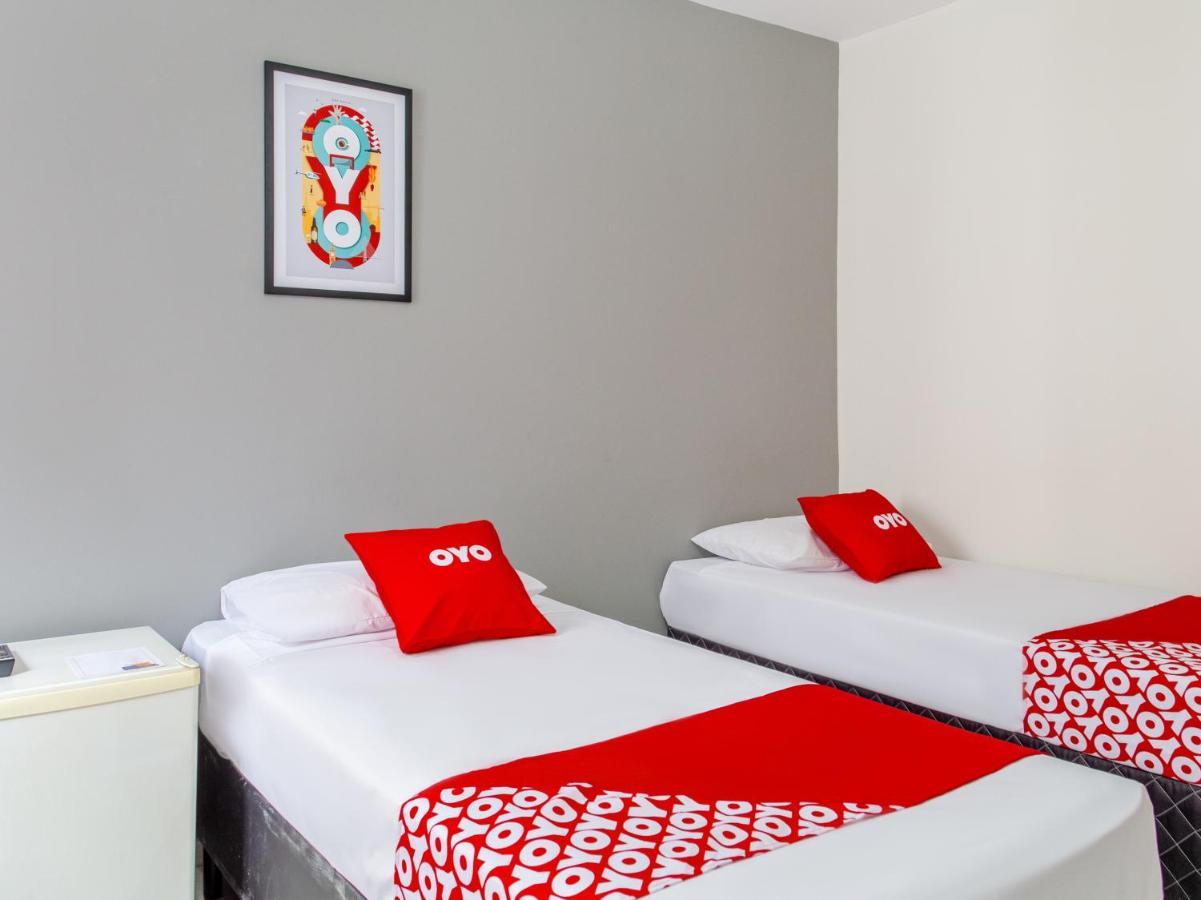 Oyo Hotel Lisboa, Sao Jose Dos Campos Exterior photo